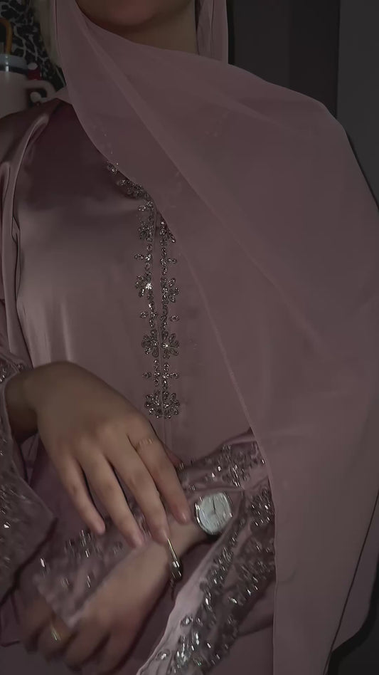 Aurora Abaya